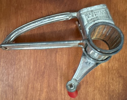 Vintage 50s mouli - 50s, cheese