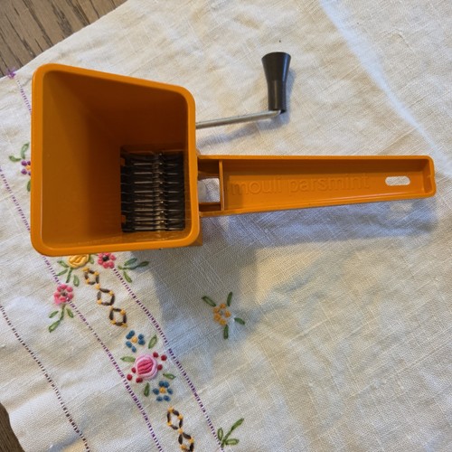 Vintage mouli parsmint plastic - vintage,