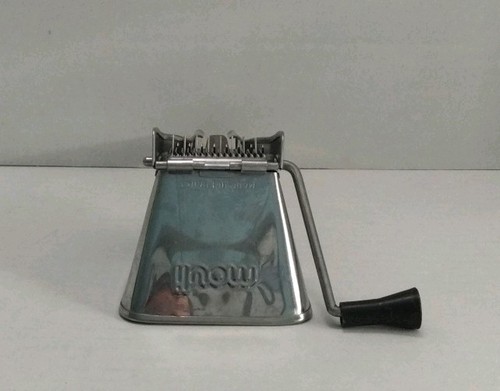 Mouli grater vintage - grater,