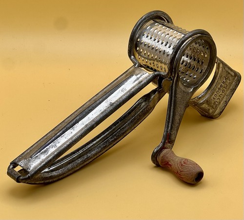 Mouli grater hand crank - grater,